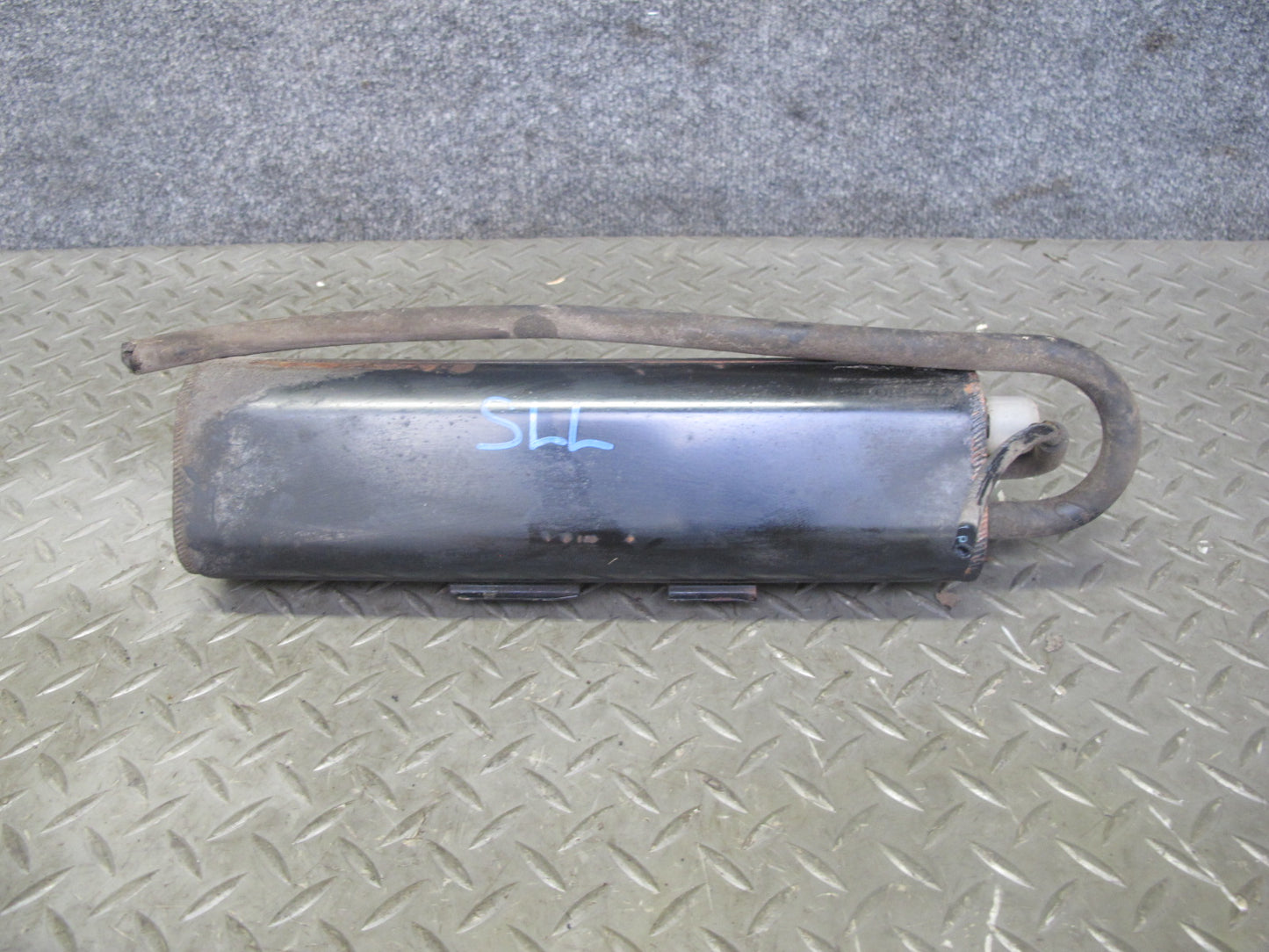 86-89 Mercedes R107 560SL Fuel Evap Vapor Charcoal Canister OEM