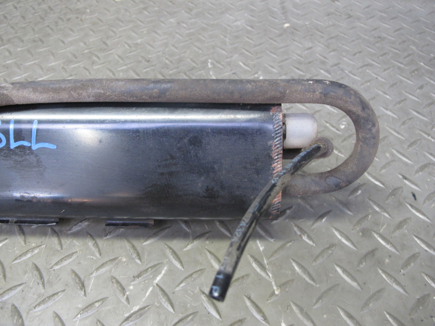 86-89 Mercedes R107 560SL Fuel Evap Vapor Charcoal Canister OEM