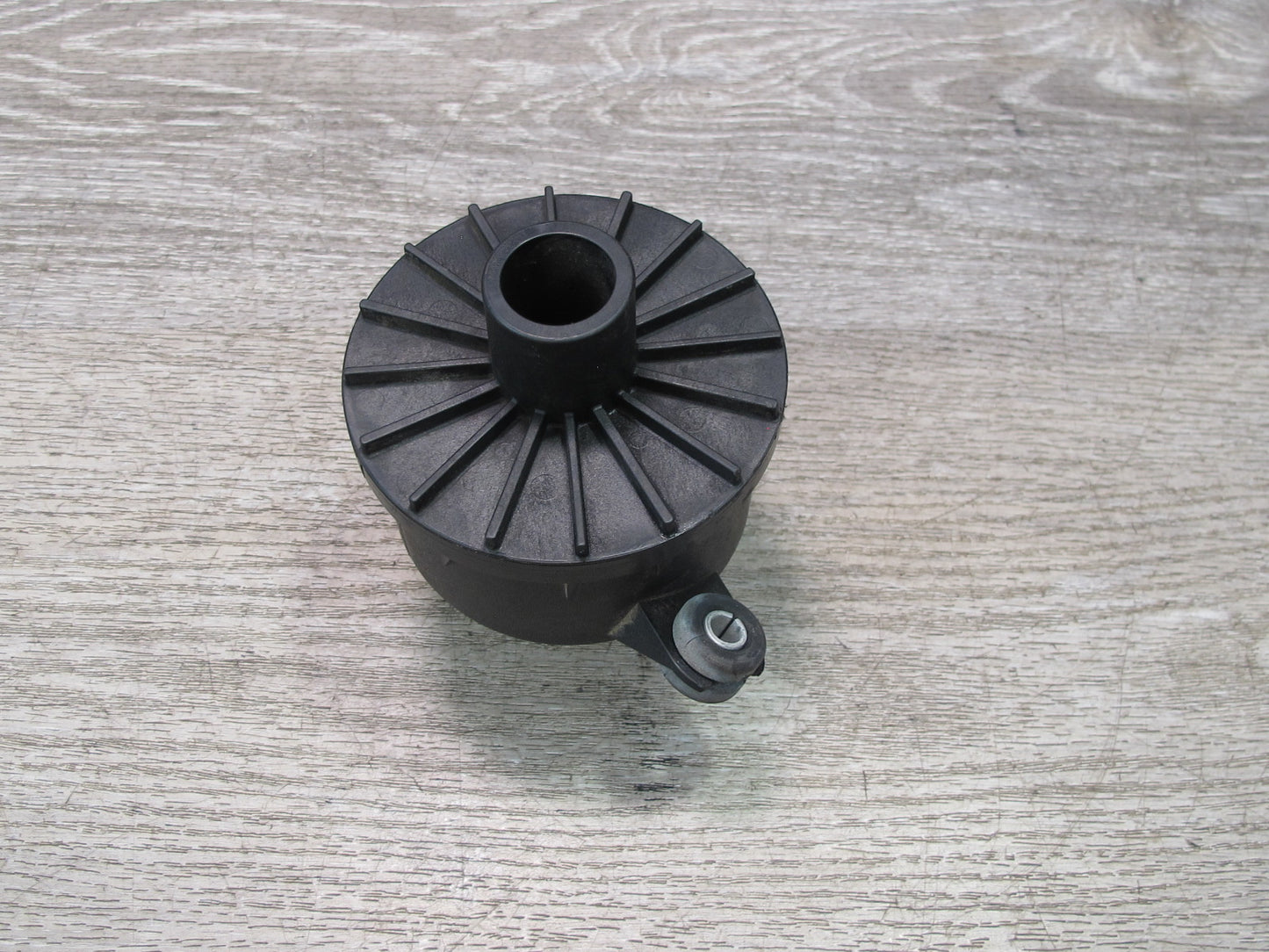 2008 VW R32 VR6 3.2L Cbra Engine Air Intake Resonator 1K0129770B OEM