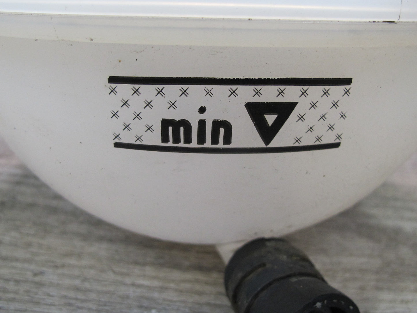 2008 VW R32 VR6 3.2L Engine Coolant Expansion Overflow Reservoir Tank OEM