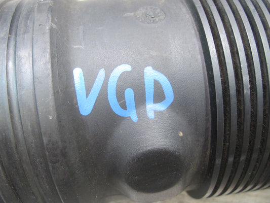 07-08 VW R32 MK5 EOS VR6 3.2L Cbra Engine Air Intake Connector Hose Pipe OEM