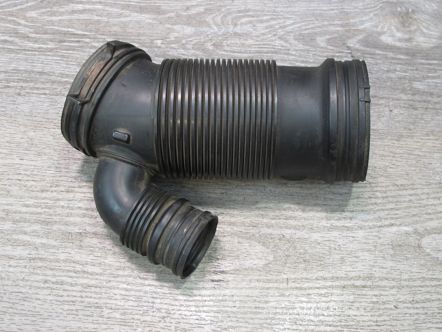 07-08 VW R32 MK5 EOS VR6 3.2L Cbra Engine Air Intake Connector Hose Pipe OEM