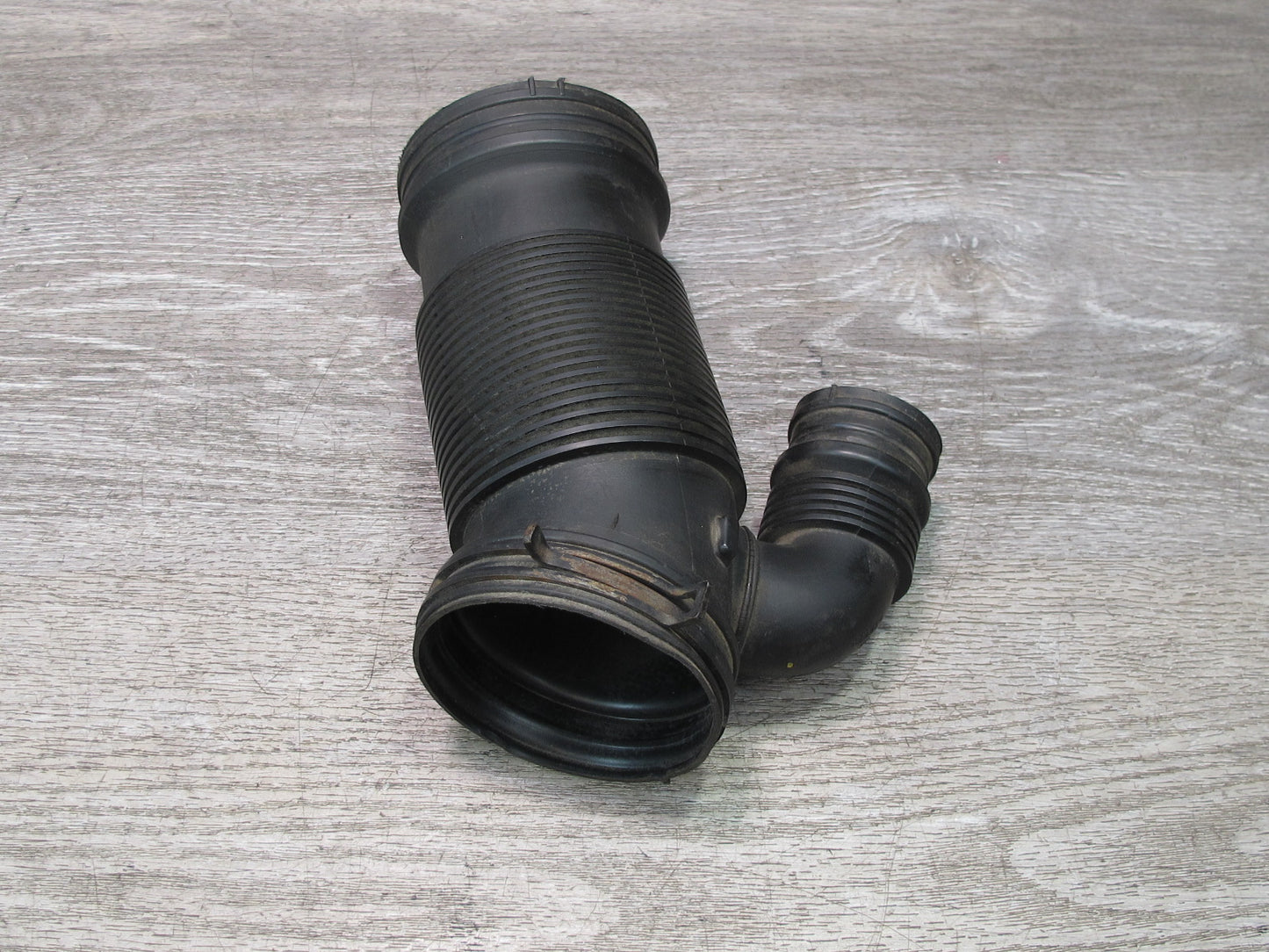 07-08 VW R32 MK5 EOS VR6 3.2L Cbra Engine Air Intake Connector Hose Pipe OEM
