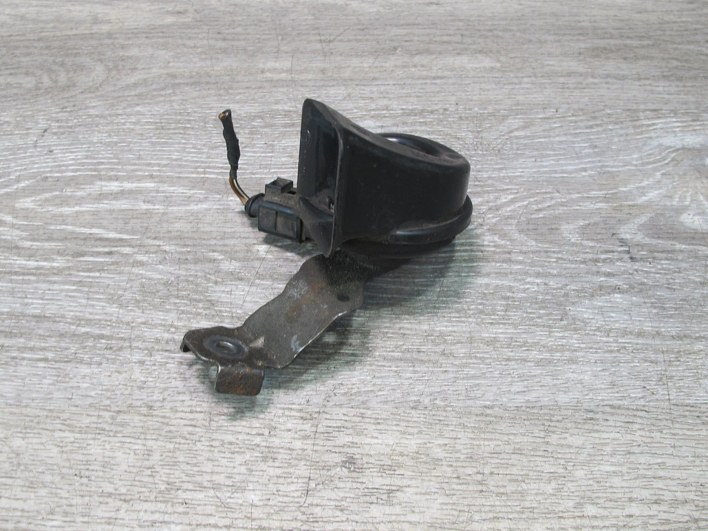 06-14 VW R32 GTI EOS Jetta High & Low Tone Note Pitch Horn Alarm Signal Set OEM