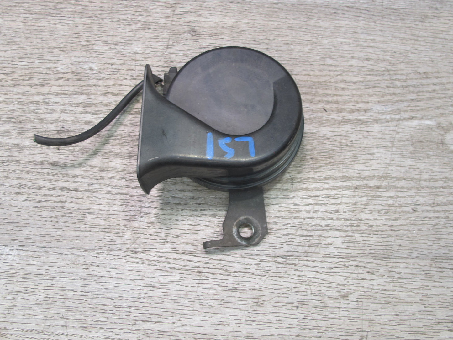 90-97 Lexus UCF20L LS400 Set of 2 High & Low Tone Note Pitch Horn Signal OEM