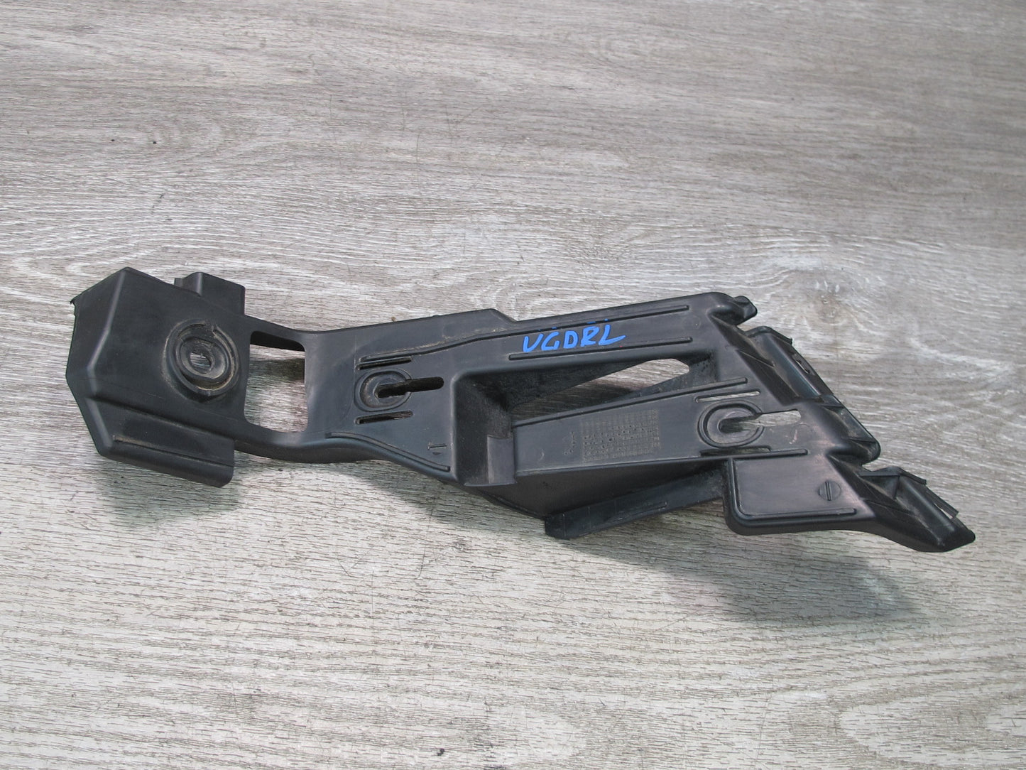 2008 VW R32 VR6 Rear Bumper Left & Right Guide Bracket Mount Support Set OEM