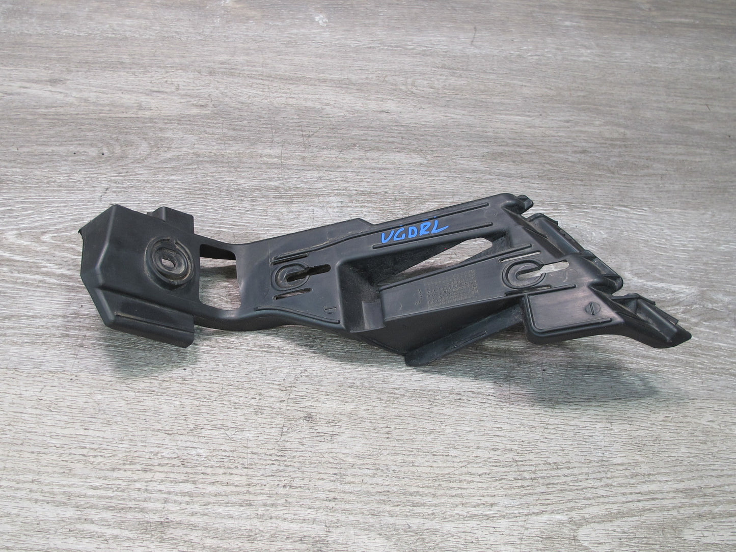 2008 VW R32 VR6 Rear Bumper Left & Right Guide Bracket Mount Support Set OEM