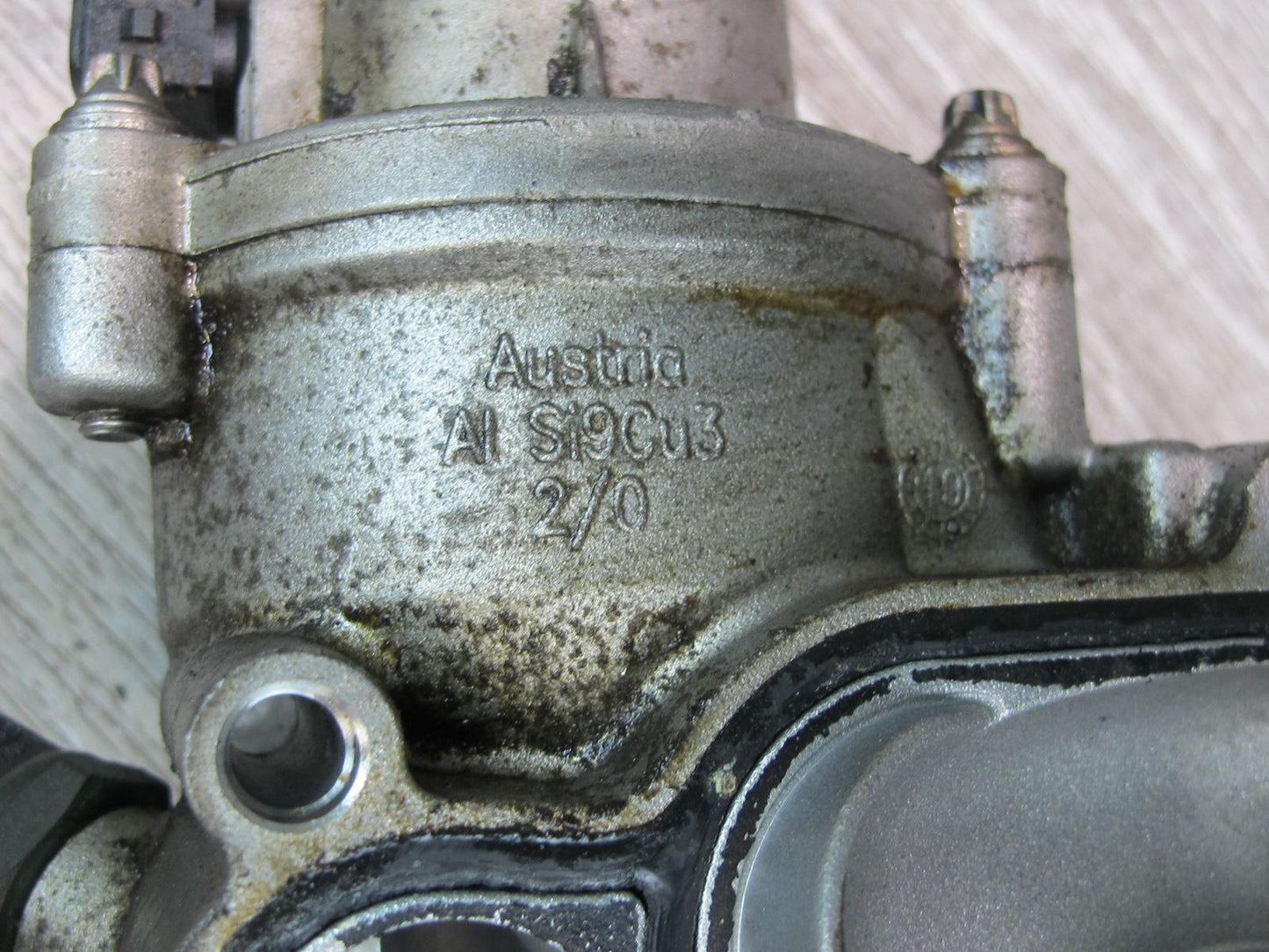12-18 BMW F10 F12 N63 4.4L Engine Coolant Water Pump w Thermostat Housing OEM