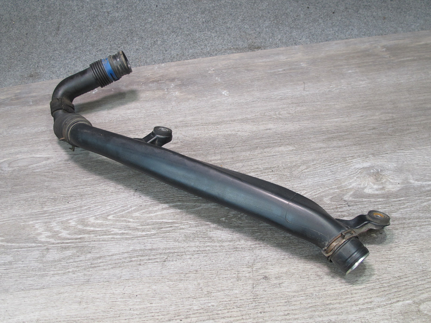 2008 VW R32 VR6 3.2L Cbra Engine Air Intake Connector Hose Duct Pipe OEM