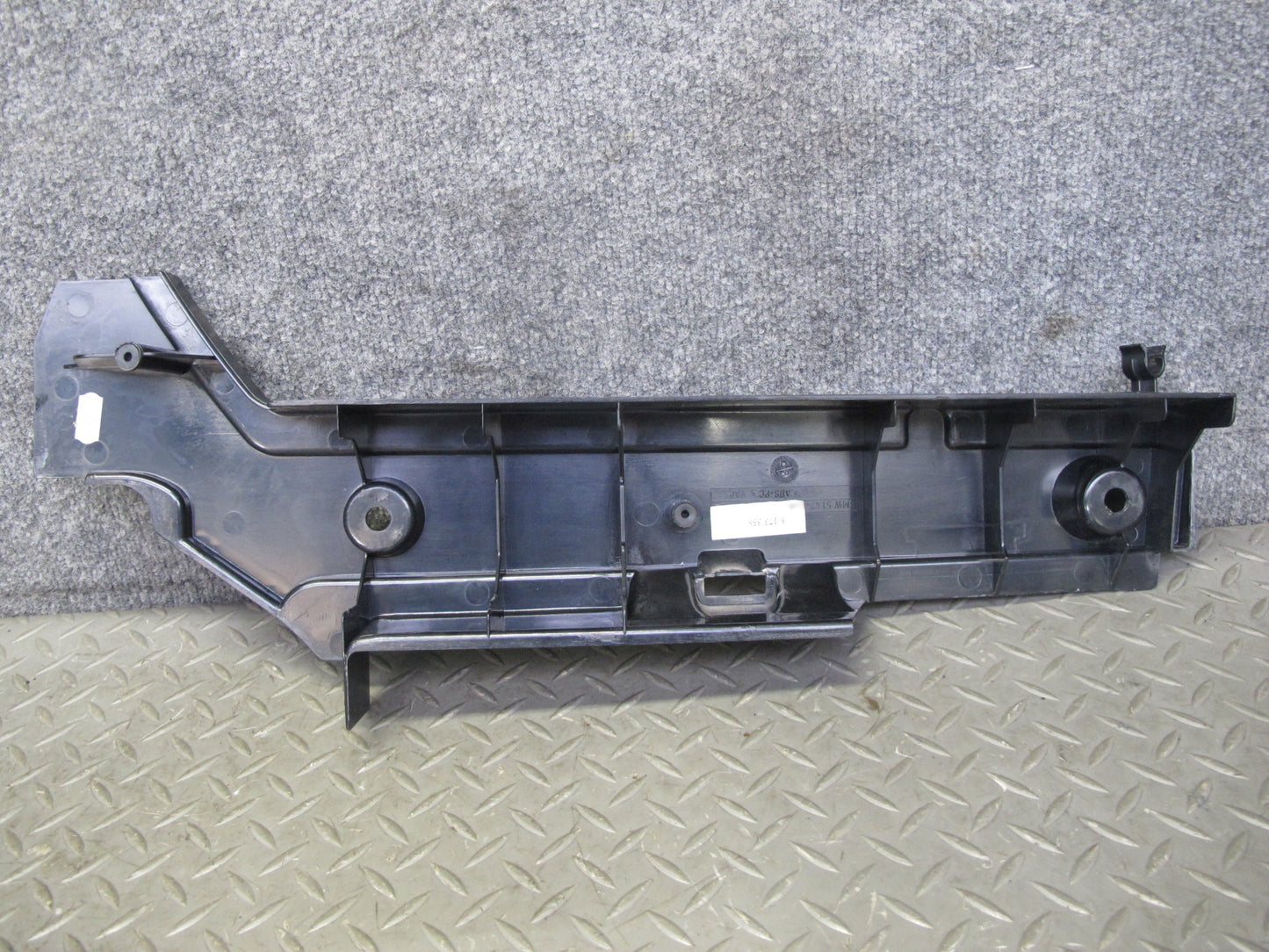 94-99 BMW E36 3-SERIES Rear Right Trunk Trim Cover 8119232 OEM
