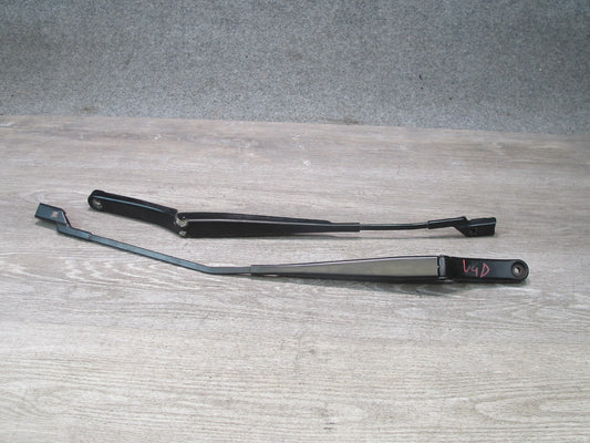 06-16 VW Golf R32 GTI Rabbit EOS Set of 2 Front Windshield Wiper Arm OEM