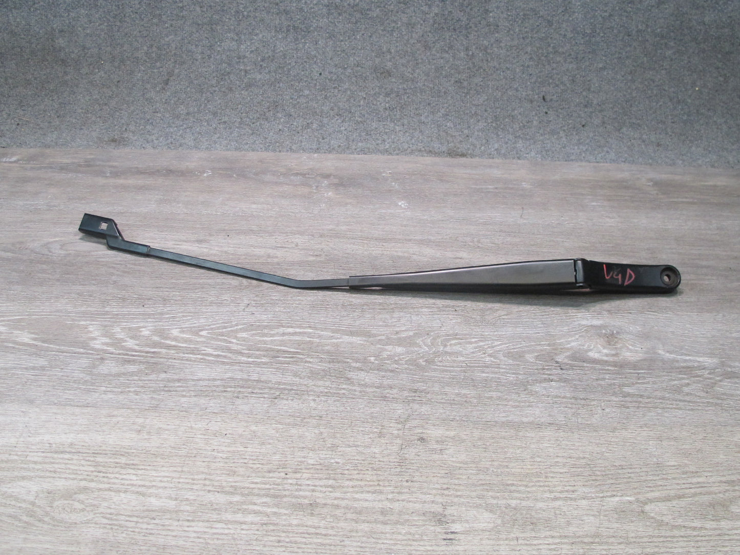 06-16 VW Golf R32 GTI Rabbit EOS Set of 2 Front Windshield Wiper Arm OEM