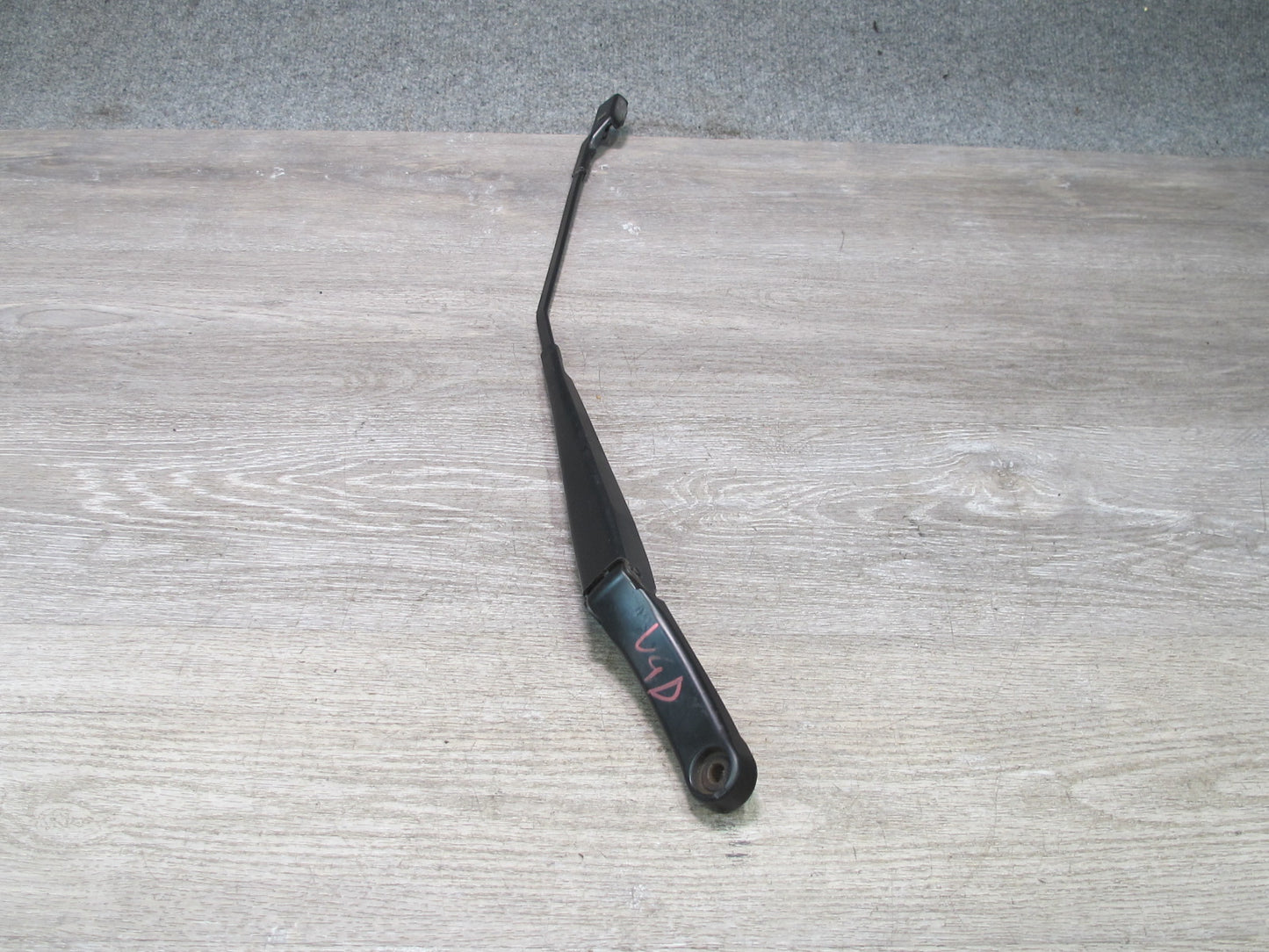 06-16 VW Golf R32 GTI Rabbit EOS Set of 2 Front Windshield Wiper Arm OEM