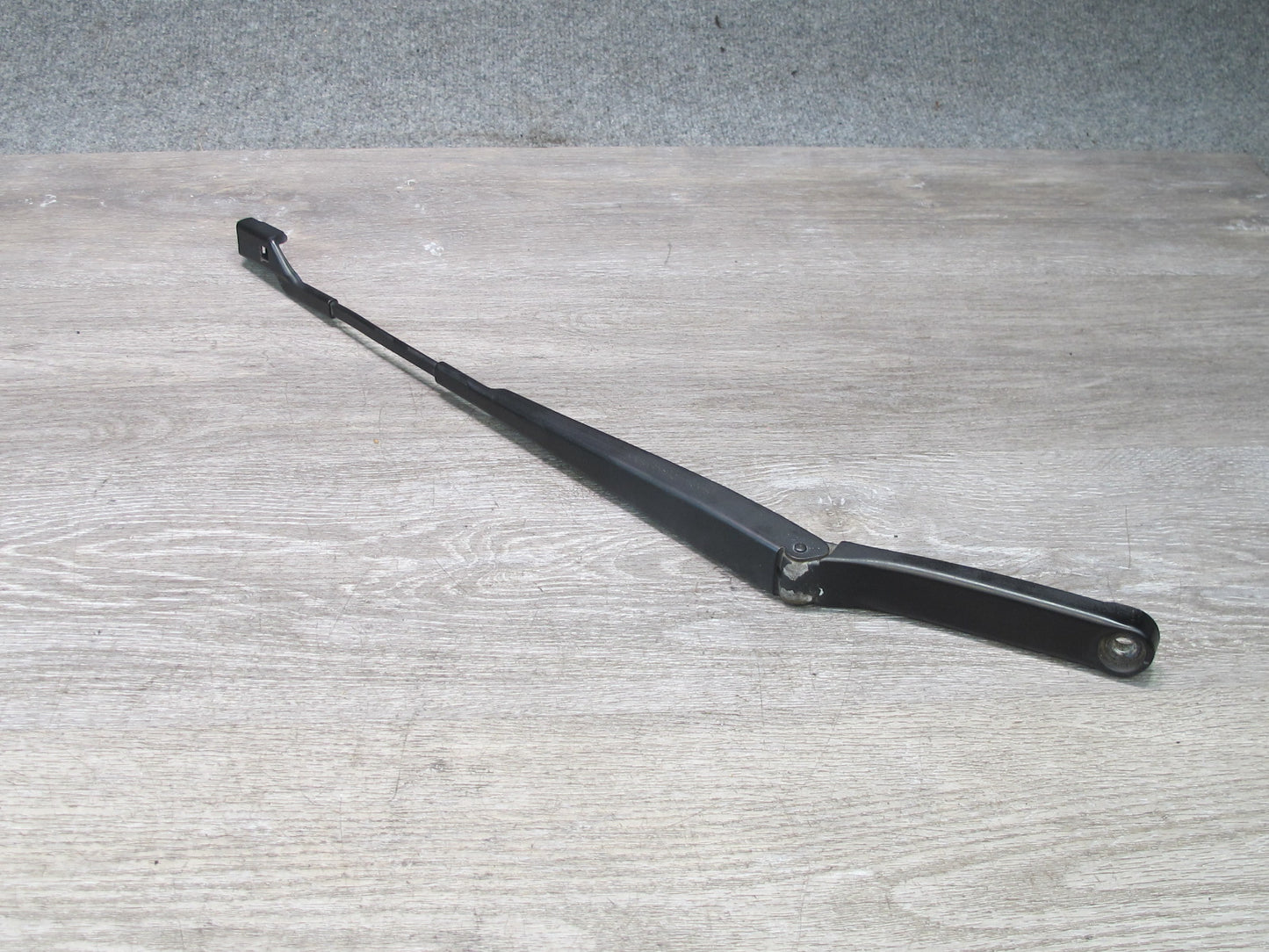 06-16 VW Golf R32 GTI Rabbit EOS Set of 2 Front Windshield Wiper Arm OEM