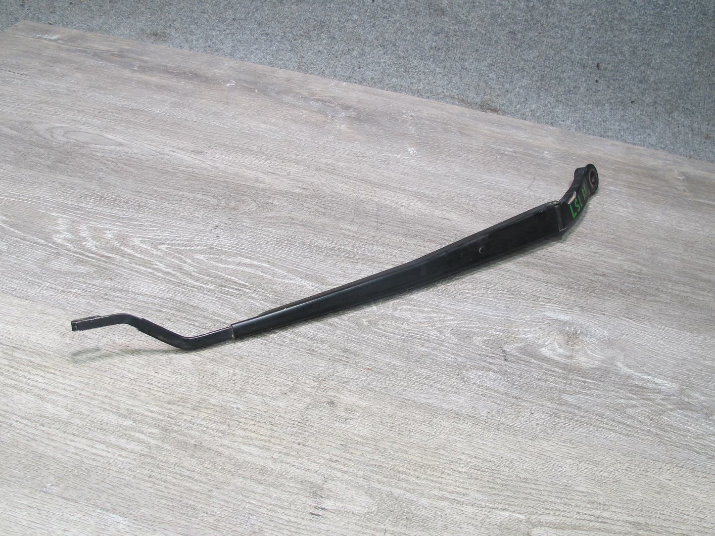 95-00 Lexus LS400 UCF20L Set of 2 Front Left & Right Windshield Wiper Arm OEM