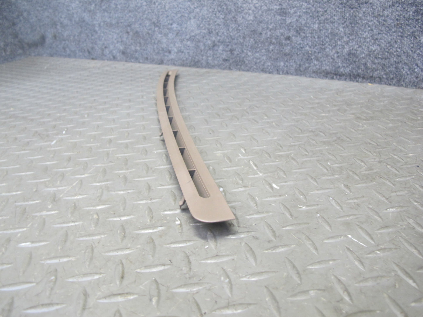 94-99 BMW E36 Set of 2 Dash Front Left & Right Defrost Air Vent Grille Beige OEM