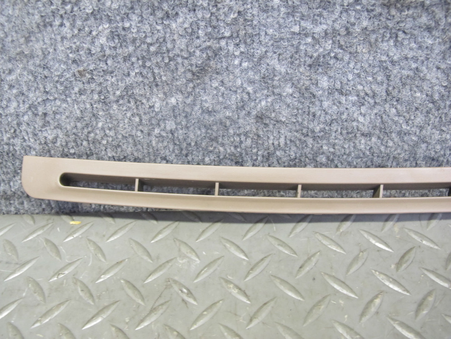 94-99 BMW E36 Set of 2 Dash Front Left & Right Defrost Air Vent Grille Beige OEM
