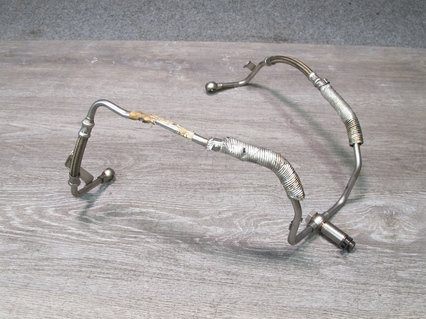 2012 BMW F01 F02 F07 F10 F13 F12 4.4L N63 Turbocharger Oil Feed Pipe Line OEM