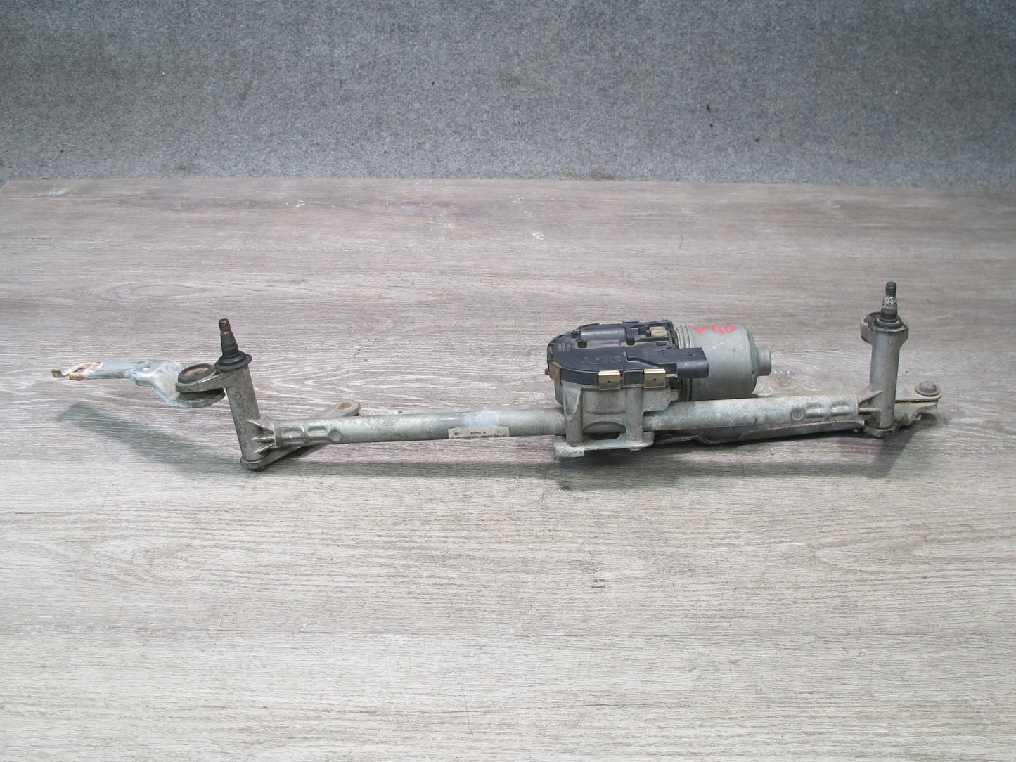 06-16 VW Golf R GTI R32 EOS Rabbit Jetta Windshield Wiper Transmission Motor OEM