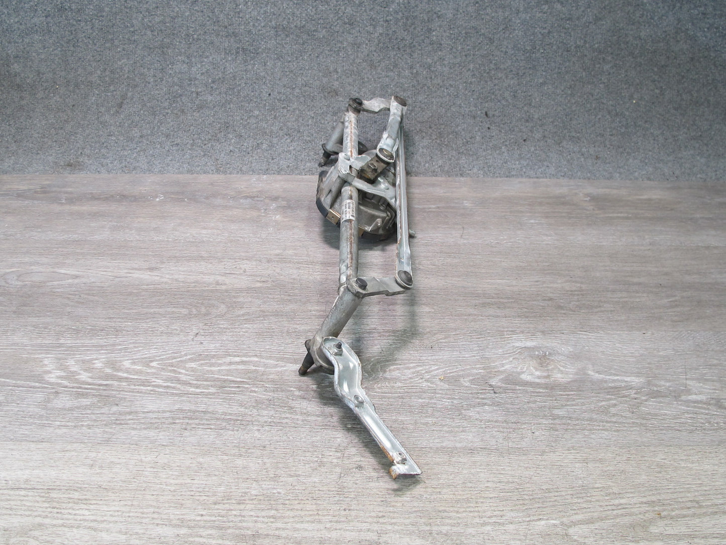 06-16 VW Golf R GTI R32 EOS Rabbit Jetta Windshield Wiper Transmission Motor OEM
