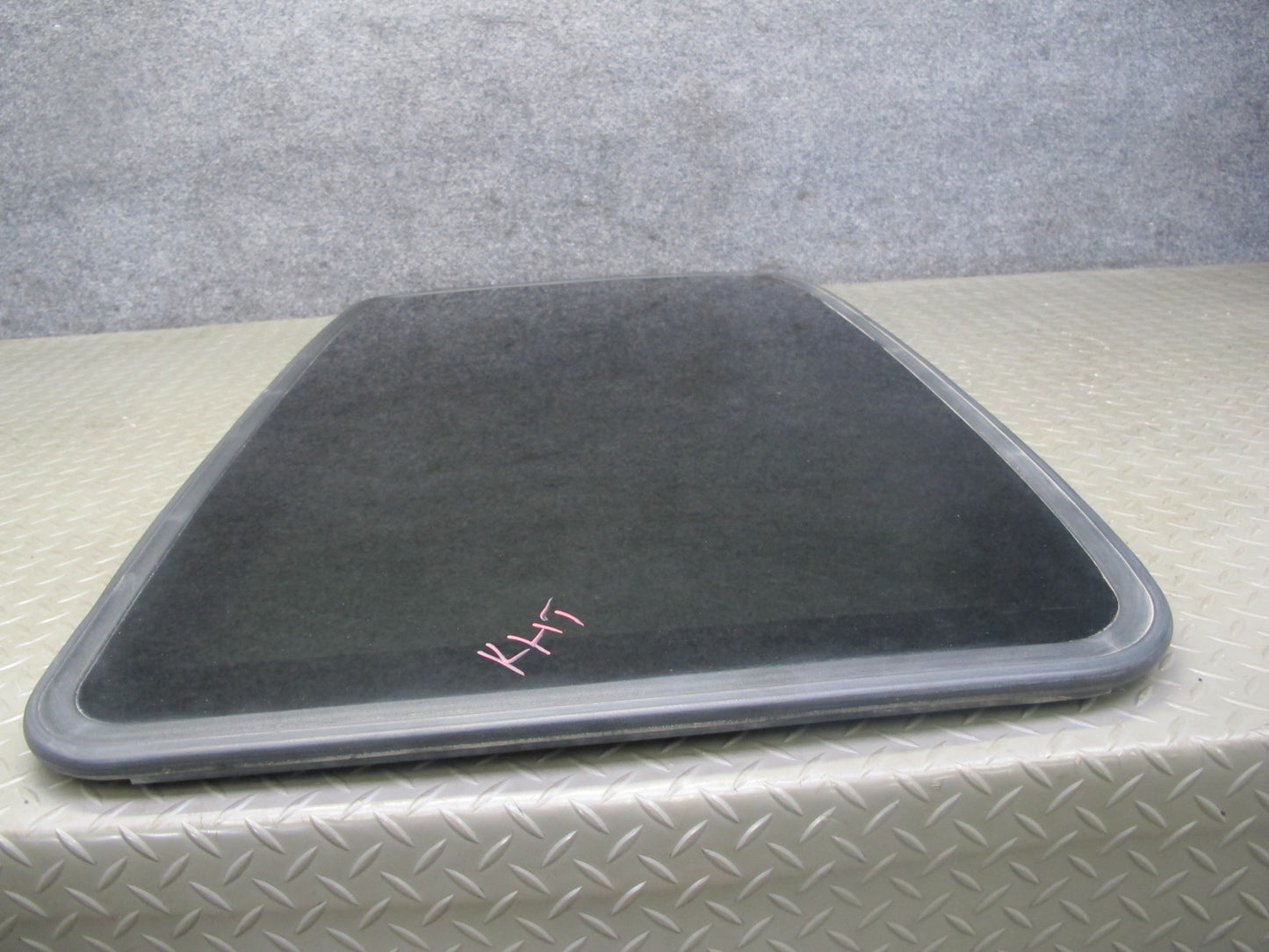 2003-2009 Hummer H2 Front Upper Sunroof Glass Window Panel