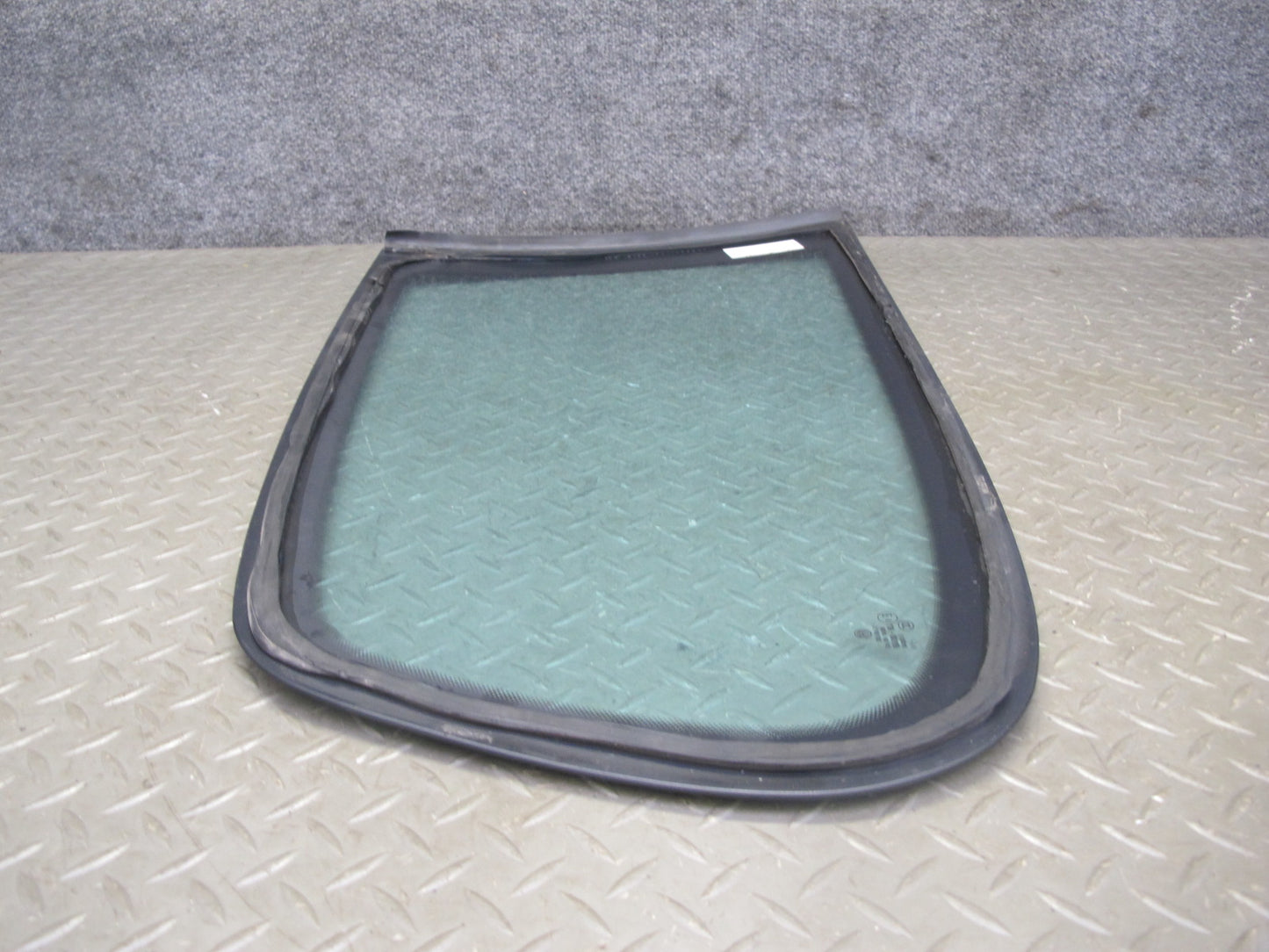 07-09 VW Golf MK5 R32 GTI Rabbit 2-DR Rear Left Quarter Glass Window OEM
