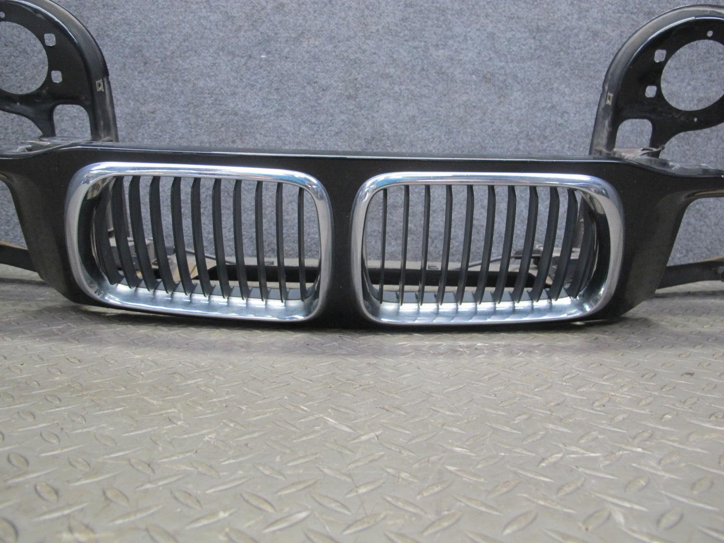 97-99 BMW E36 3-SERIES Front Nose Panel w Kidney Grille & Radiator Support OEM