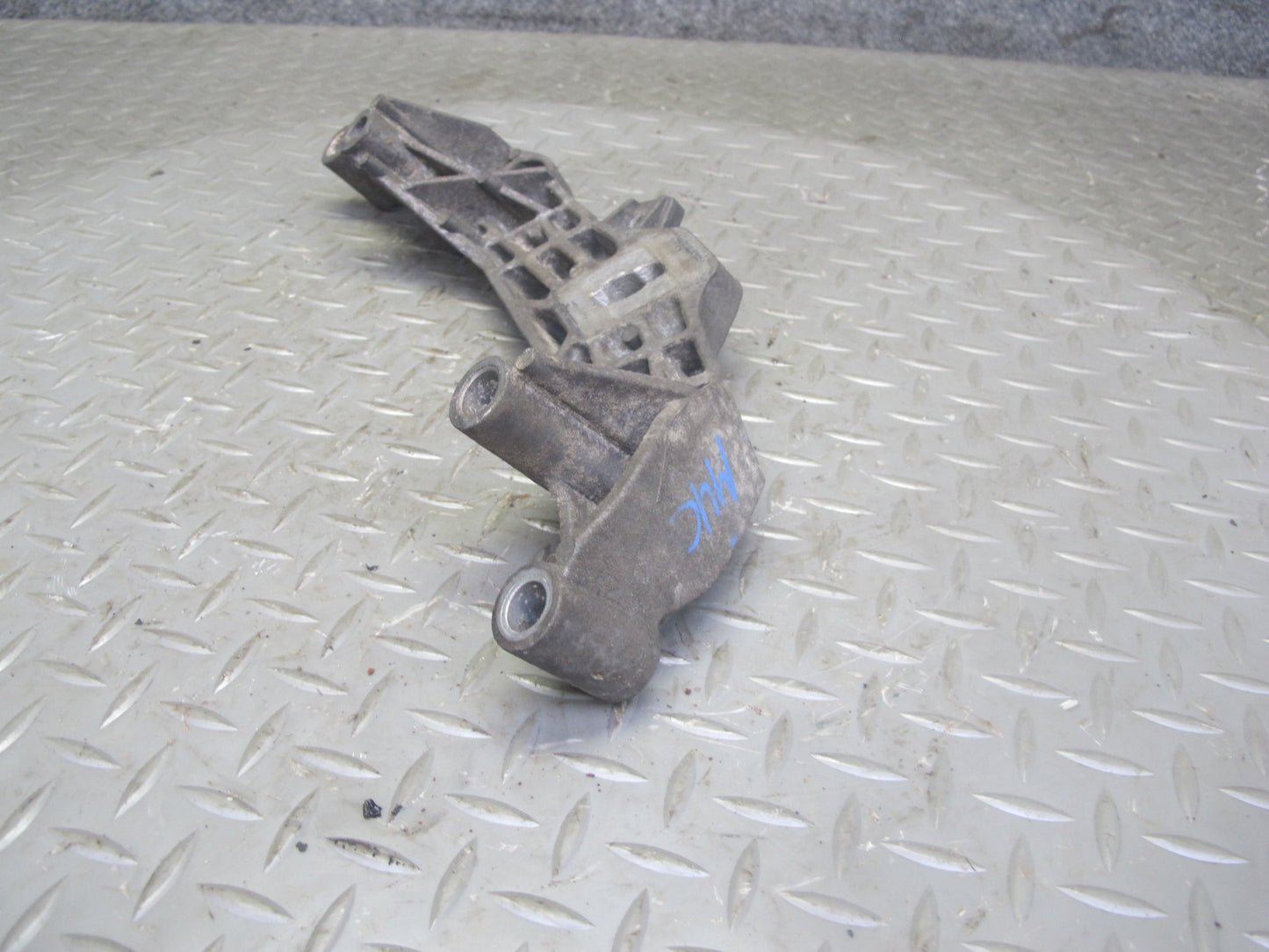 11-15 Mini Cooper S R56 R57 R61 R60 Engine Right Motor Mount 6772032 OEM