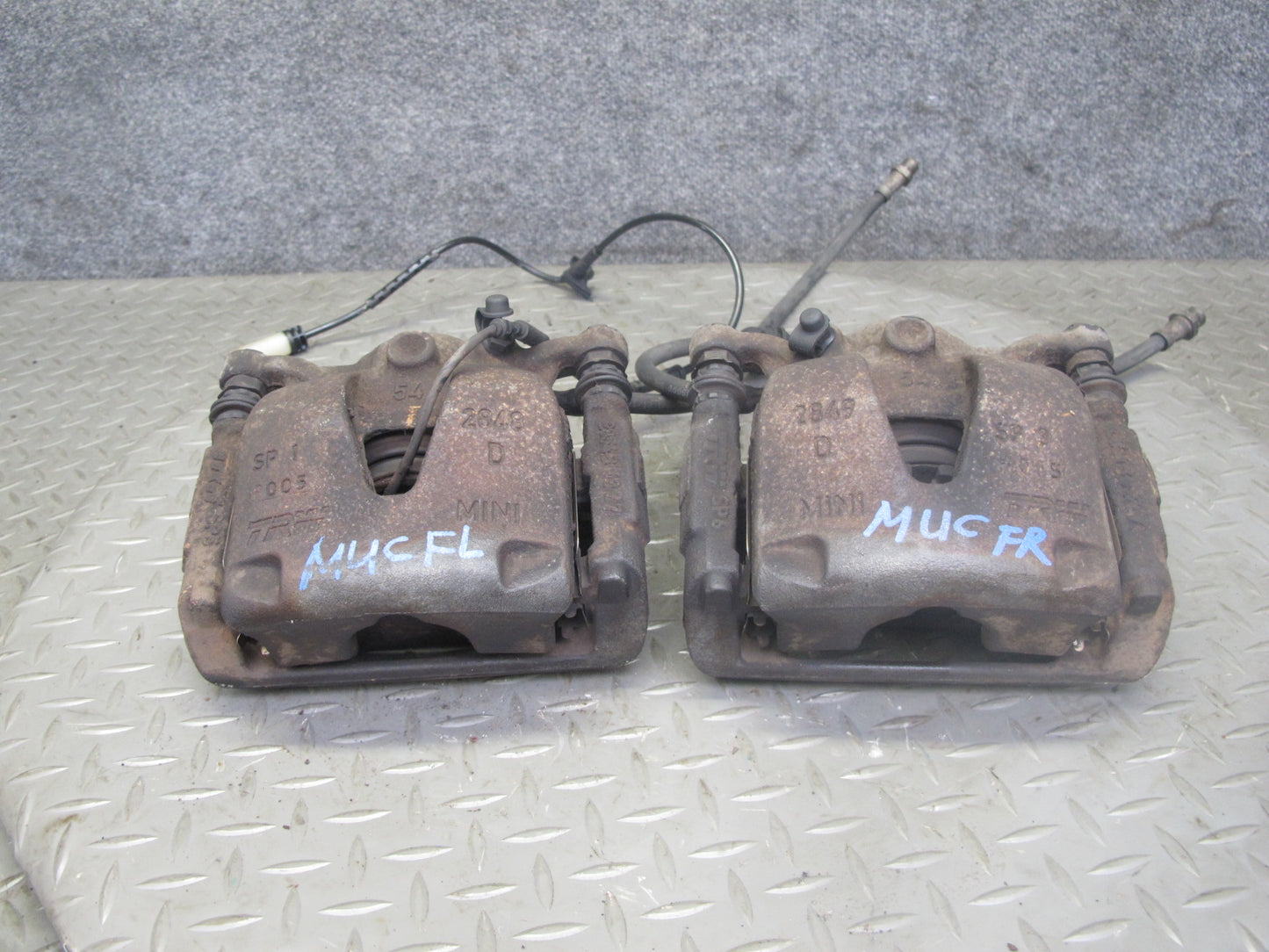 11-15 Mini Cooper S R60 R61 Countryman Set of 2 Front Brake Caliper OEM