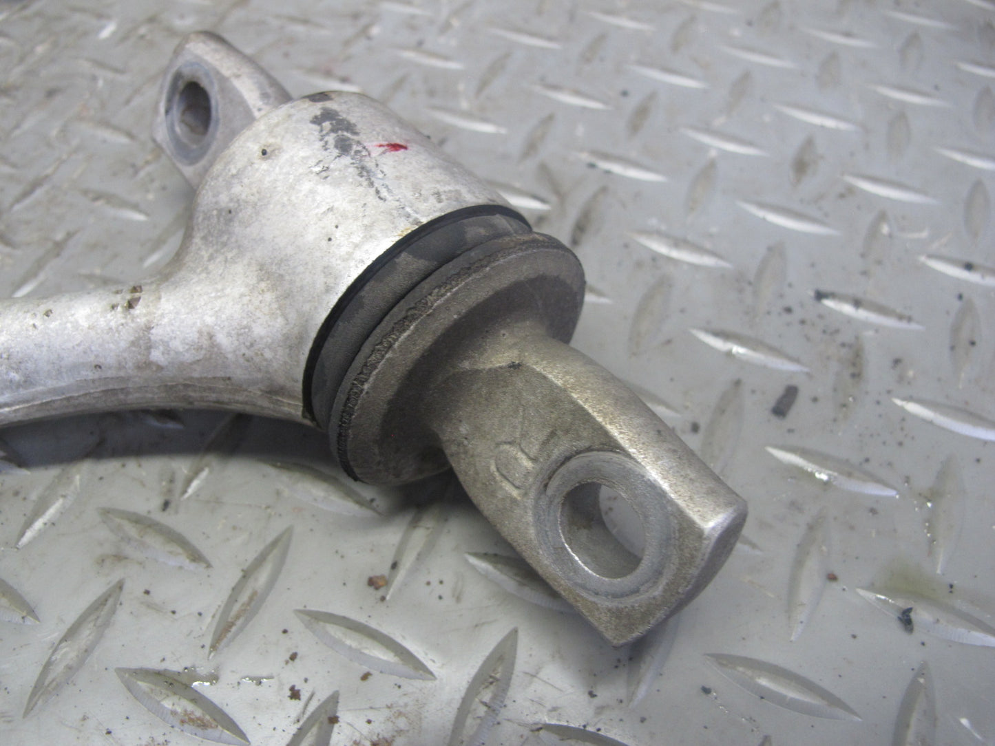 05-13 Chevrolet Corvette C6 Set of 2 Front Left Upper & Lower Control Arm OEM