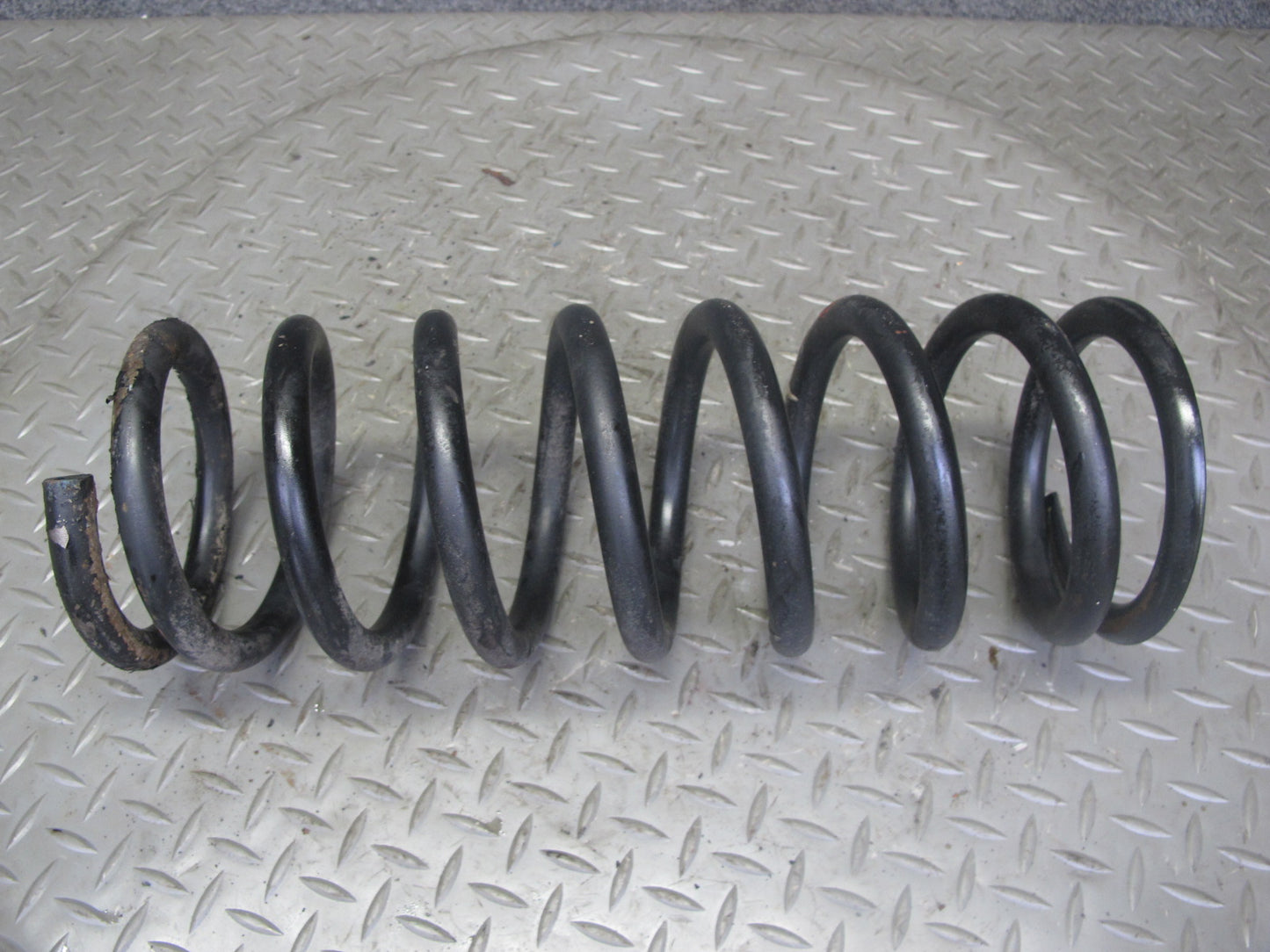 86-89 Mercedes R107 560SL Set of 2 Rear Left & Right Coil Spring OEM