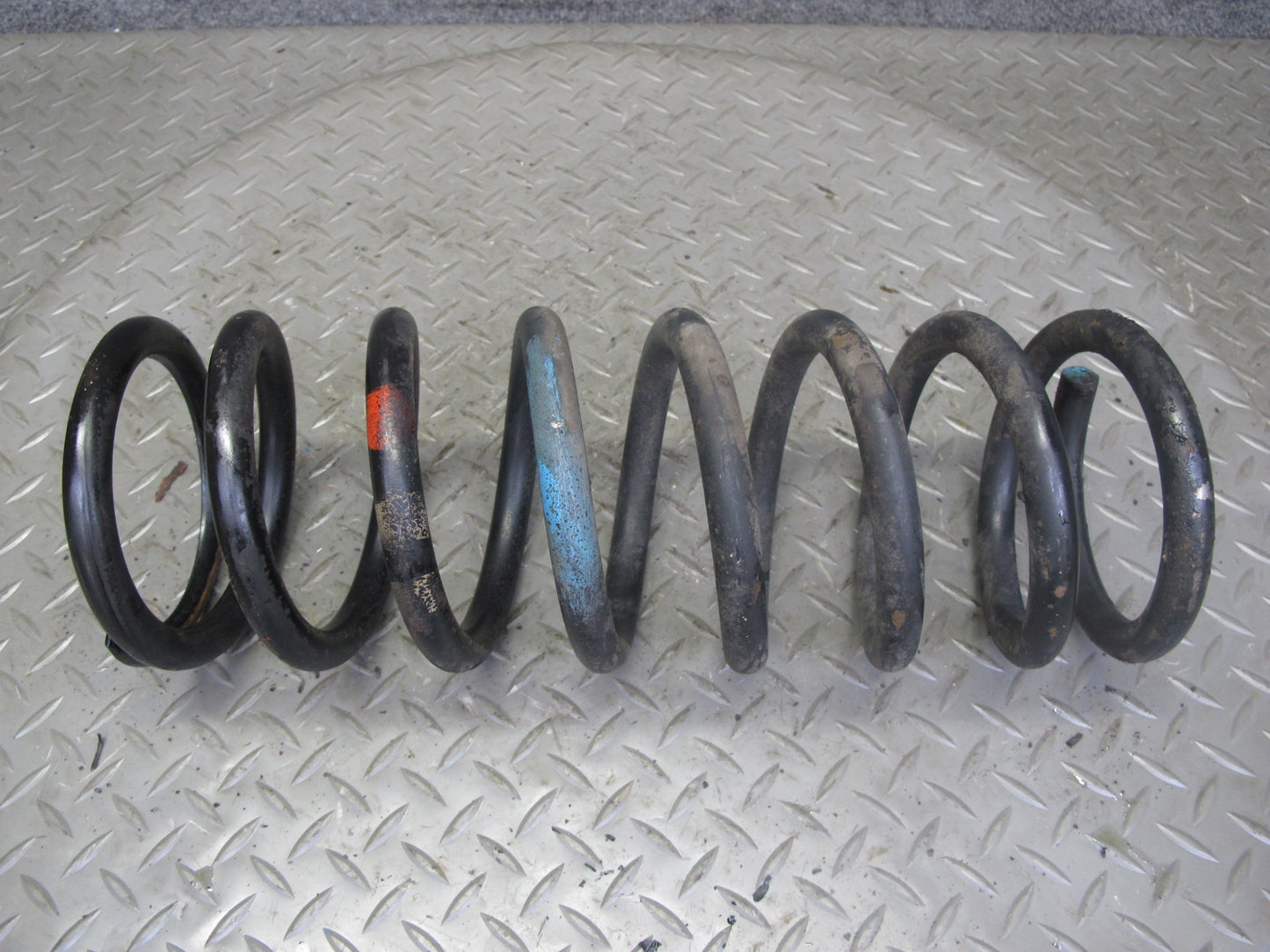 86-89 Mercedes R107 560SL Set of 2 Rear Left & Right Coil Spring OEM