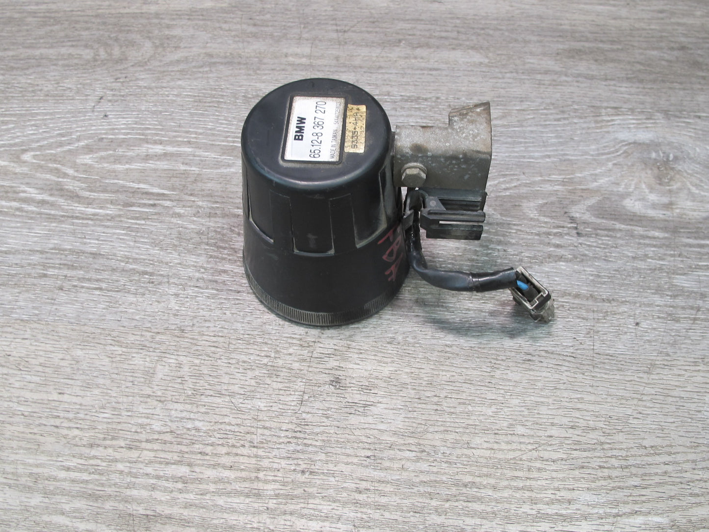 94-95 E34 530i 540i Sedan Security System Alarm Horn Signal Siren 8367270 OEM