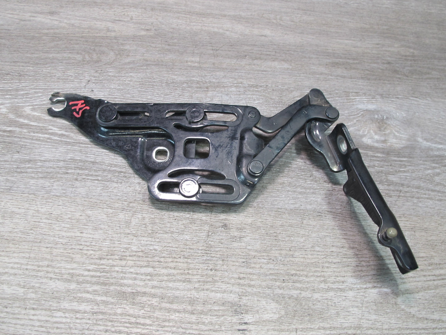 2008-2014 BMW E71 E72 X6 Set of 2 Front Left & Right Hood Hinge OEM