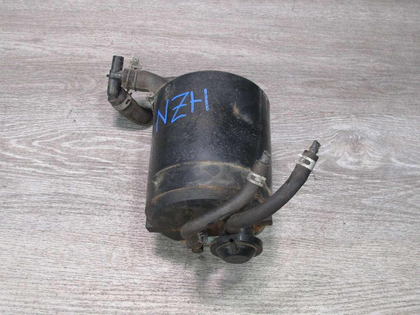 90-95 Nissan 300ZX Z32 NA Fuel Evap Vapor Charcoal Canister 14950-30P01 OEM