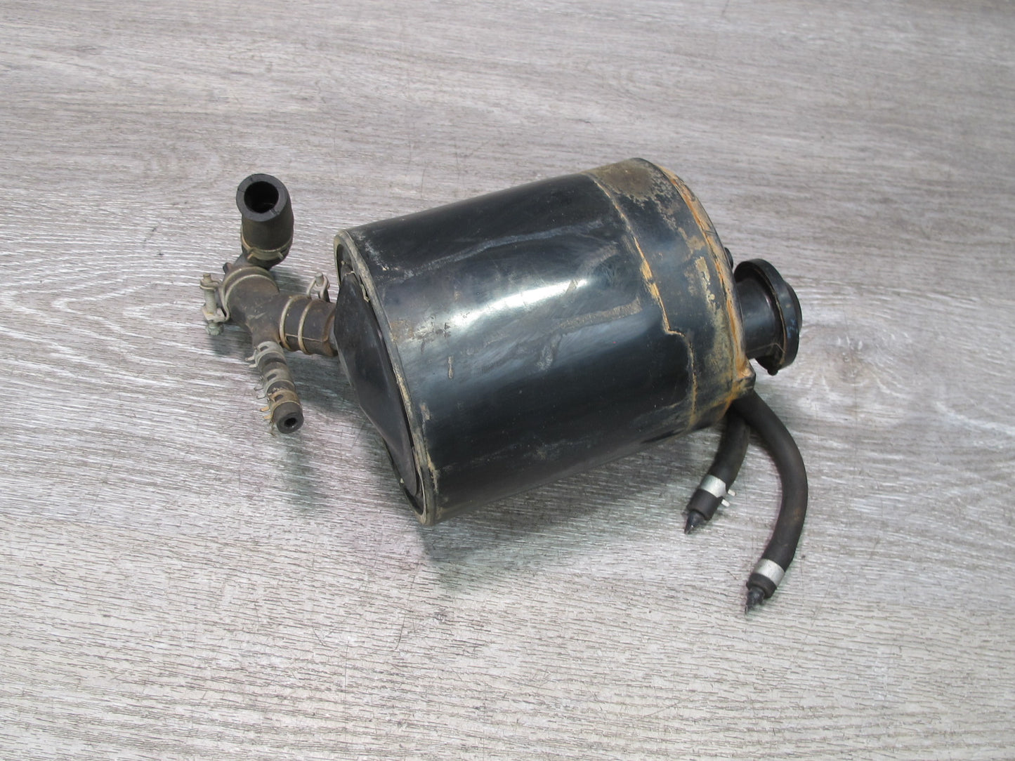 90-95 Nissan 300ZX Z32 NA Fuel Evap Vapor Charcoal Canister 14950-30P01 OEM