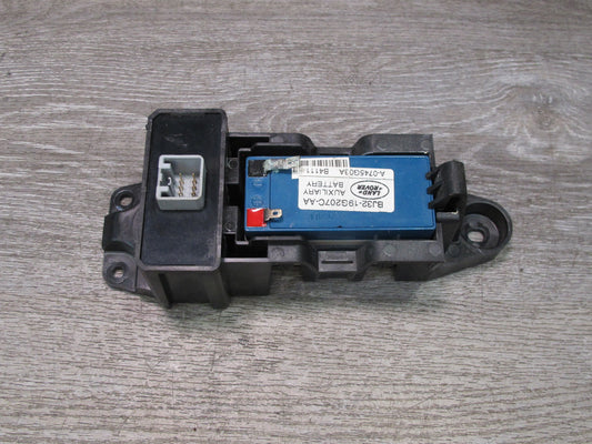 2012-2013 Range Rover Evoque L538 Auxiliary Battery Control Module Assembly