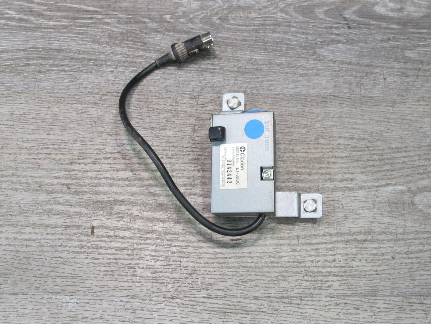 84-85 Mazda RX7 FB Clarion ET-300C Audio Radio Antenna AMP Amplifier OEM