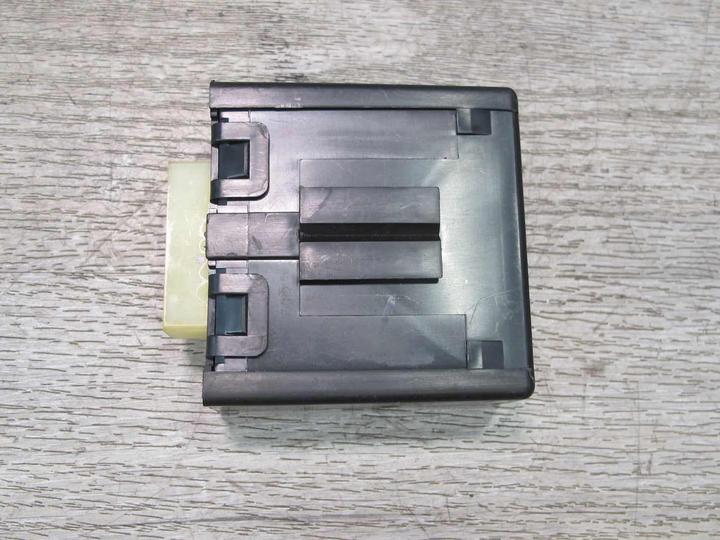84-85 Mazda RX7 FB 12A Engine Ignition Control Module Igniter N242 K8T31481 OEM