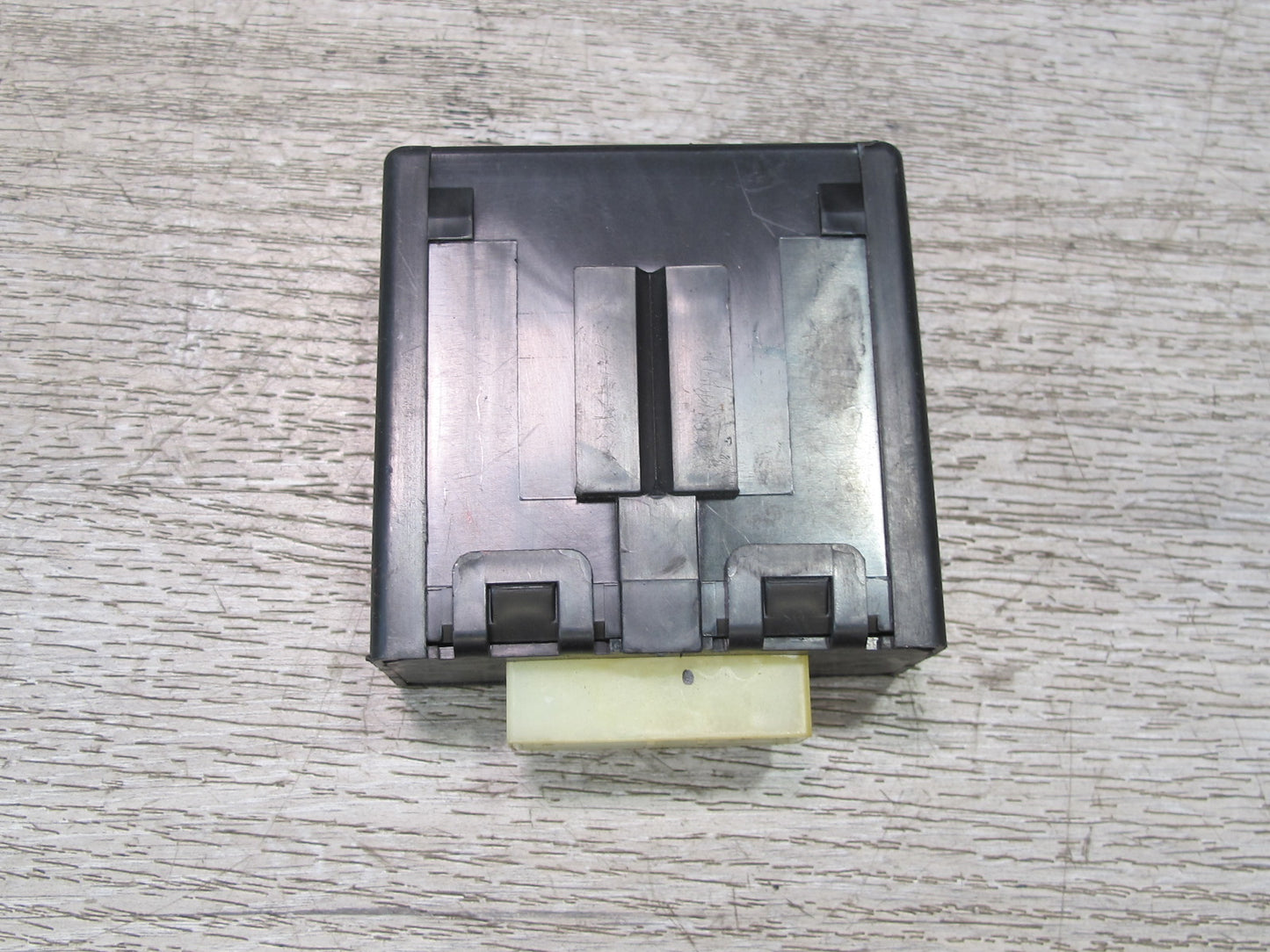 84-85 Mazda RX7 FB 12A Engine Ignition Control Module Igniter N242 K8T31481 OEM