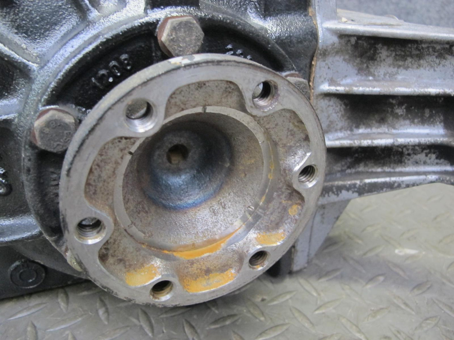 98-99 BMW E36 328i M52 M/T Manual Rear Differential Carrier 2.93 Ratio 135K OEM