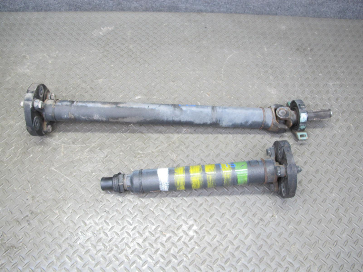86-89 Mercedes R107 560SL M117 A/T Rear Drive Shaft Driveshaft 119K OEM