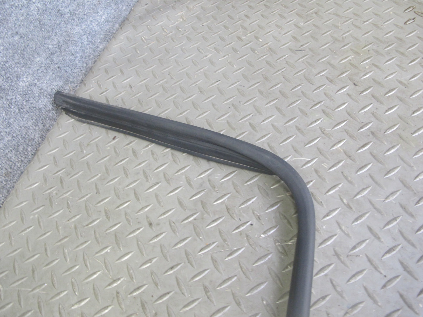 94-99 BMW E36 Coupe Convertible Set of 3 Front Hood Weatherstrip Rubber Seal OEM