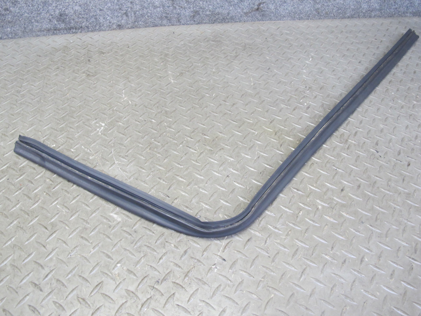 94-99 BMW E36 Coupe Convertible Set of 3 Front Hood Weatherstrip Rubber Seal OEM