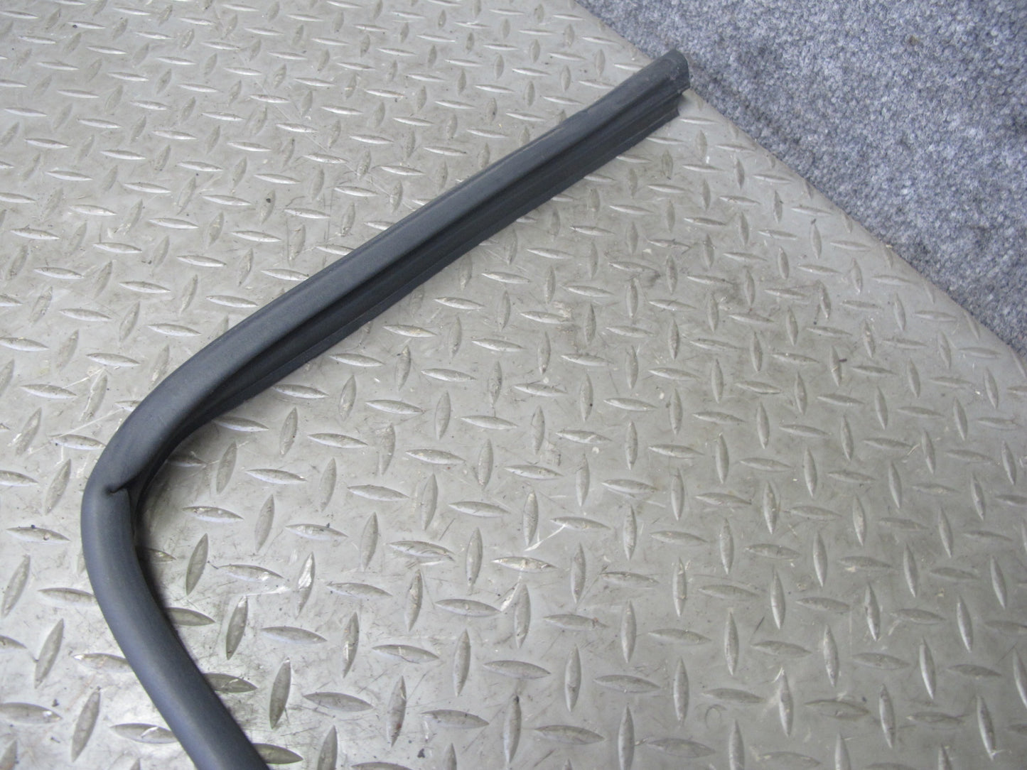 94-99 BMW E36 Coupe Convertible Set of 3 Front Hood Weatherstrip Rubber Seal OEM
