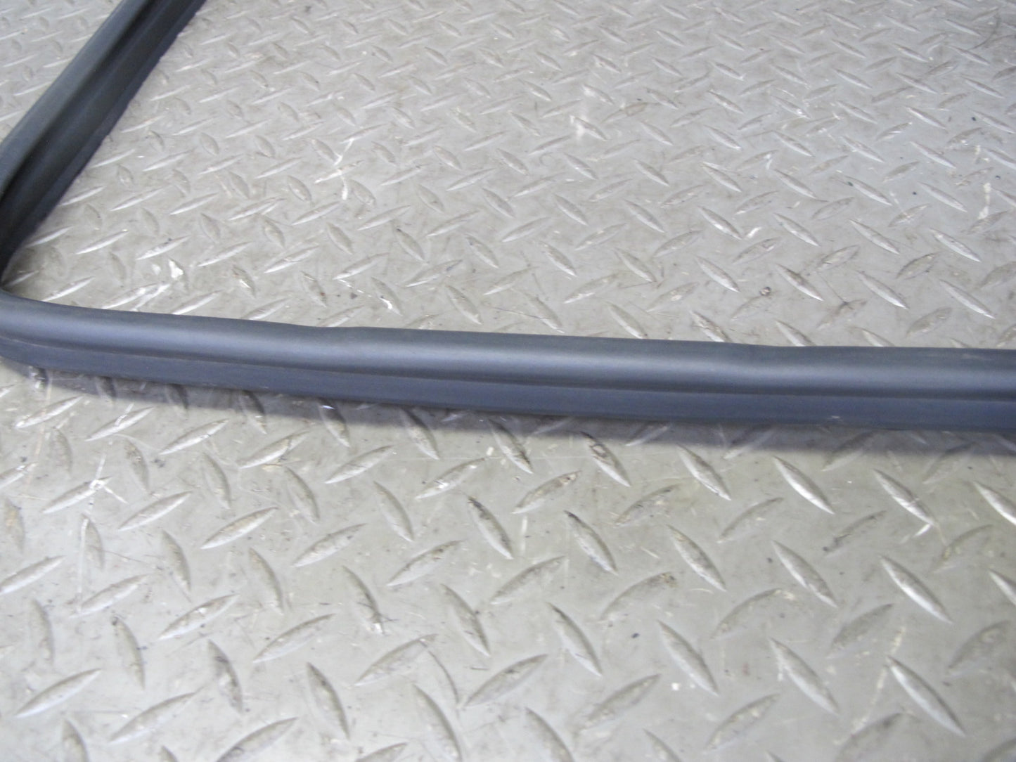94-99 BMW E36 Coupe Convertible Set of 3 Front Hood Weatherstrip Rubber Seal OEM