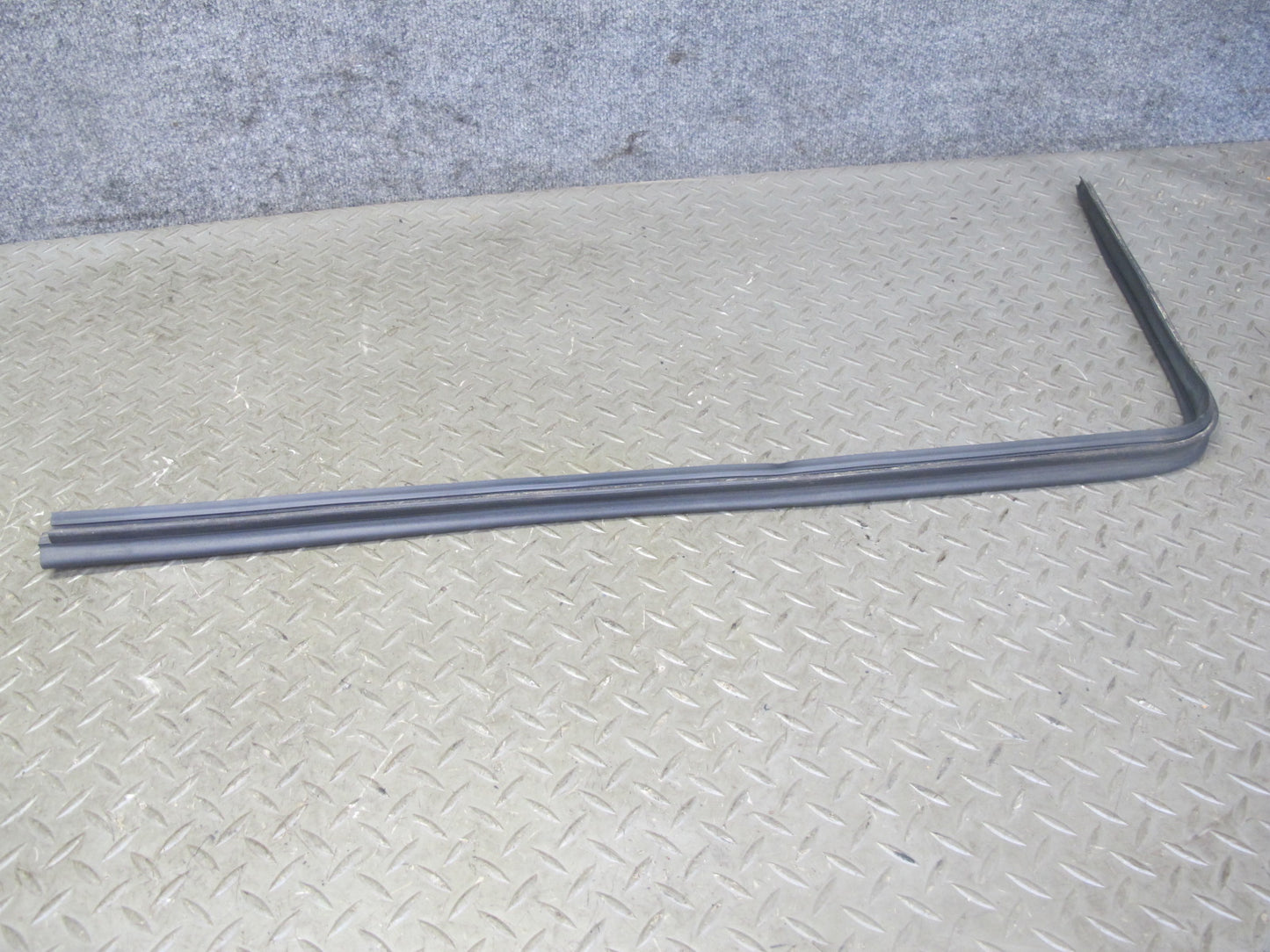 94-99 BMW E36 Coupe Convertible Set of 3 Front Hood Weatherstrip Rubber Seal OEM