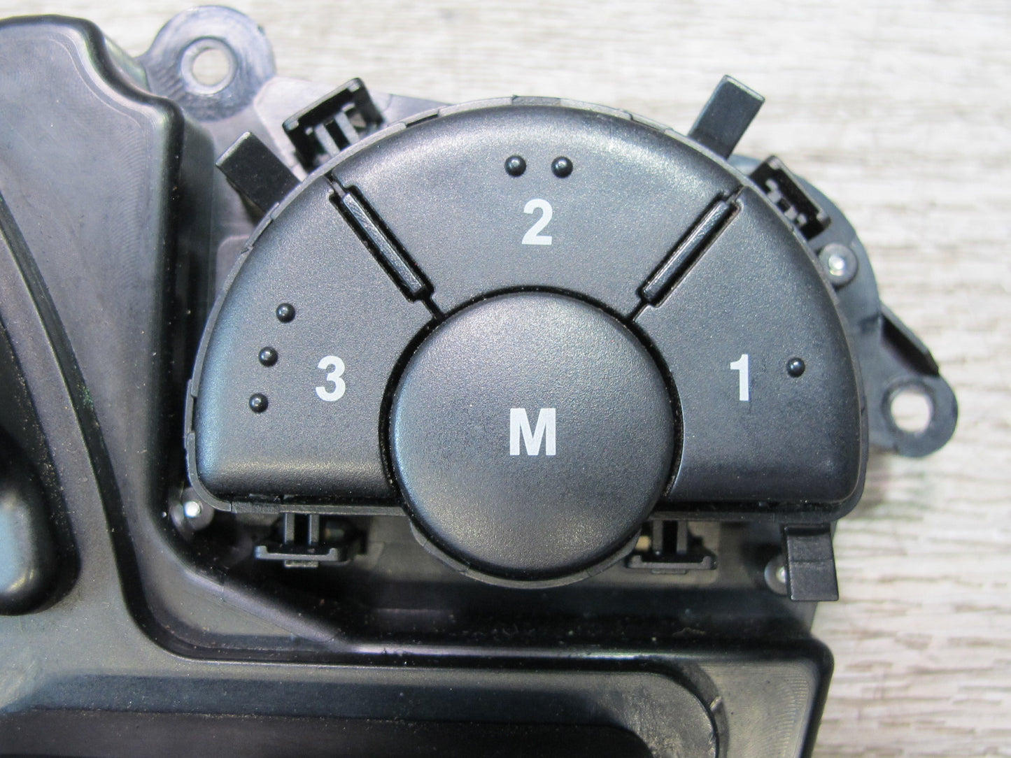 06-11 Mercedes X164 W164 GL ML Front Right Seat Adjust Switch 1648704410 OEM