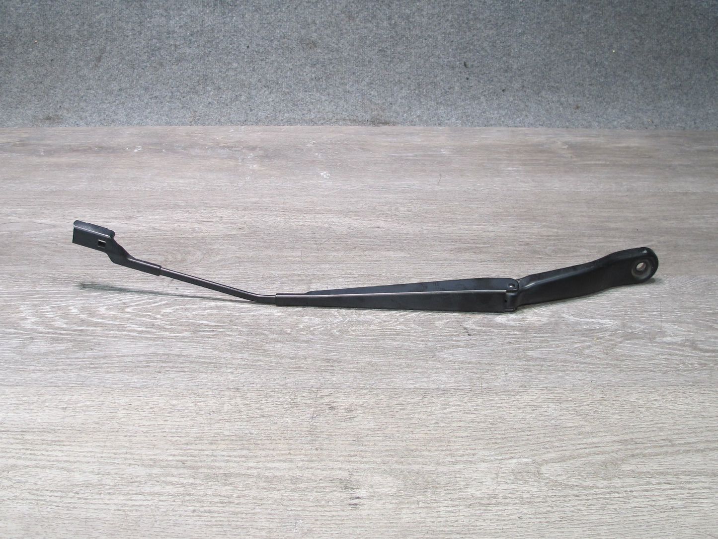 2012-2019 Range Rover Evoque L538 Front Left & Right Wiper Arm Set of 2