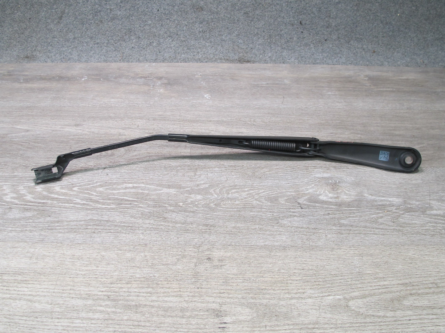 2012-2019 Range Rover Evoque L538 Front Left & Right Wiper Arm Set of 2